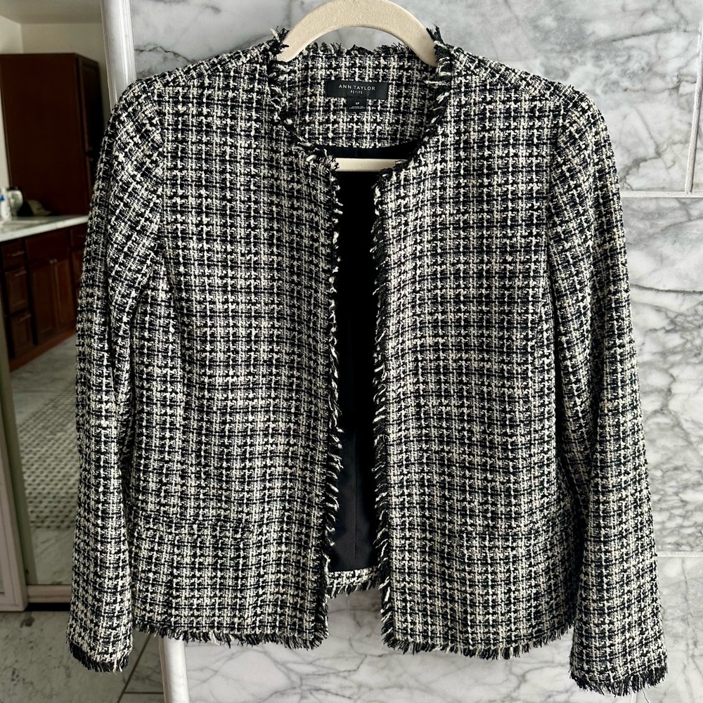 Ann Taylor Black and White Tweed Fringe Jacket Blazer 6P